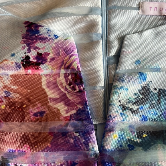 True violet floral dress - Picture 6 of 13